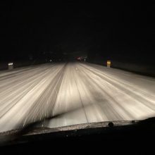 Širvintų rajone į eismo įvykį pateko Nyderlandų kariai, teko šauktis ugniagesių pagalbos