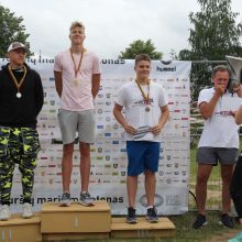 Tradiciniame plaukimo maratone – prizai ne tik greičiausiems