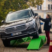 Visureigių teste labiausiai stebino elektromobilis