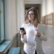 Išankstines darbo sutartis sudarė 100 pedagogikos studentų