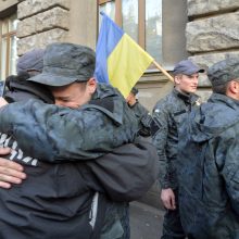 Ukrainos gvardiečiai prie prezidentūros Kijeve reikalauja demobilizacijos
