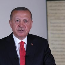 R. T. Erdoganas sukritikavo „fiurerį“ B. Netanyahu ir Vakarus dėl kampanijos Gazoje