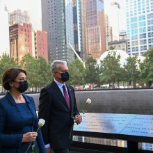 Prezidento vizitas Niujorke prasidėjo Rugsėjo 11-osios teroro aukų pagerbimu