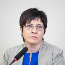 E. Žiobienė dėl „Auksiniuose svogūnuose“ dalyvavusios P. Gražulio dukros kreipėsi į LRTK