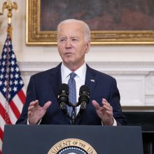 J. Bidenas teigia, kad Izraelis siūlo naują išsamų paliaubų susitarimą