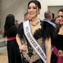 Indonezijoje atrankos į „Mis Visata“ organizatoriai kaltinami seksualiniu priekabiavimu