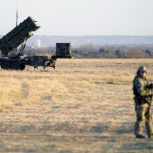 JAV: Ukrainoje esanti oro gynybos sistema „Patriot“ apgadinta, bet toliau veikia
