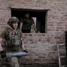 Rusai apšaudė gyvenvietę Donecko srityje, žuvo žmogus
