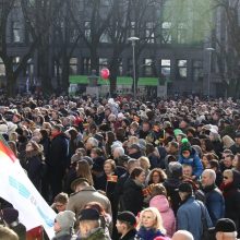 Per Kauną nuvilnijo šventinis trispalvis šurmulys ir sveikinimai