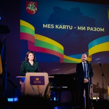 D. Nausėdienė karo metinių išvakarėse: Lietuvos ir Ukrainos draugystė kaip niekada tvirta