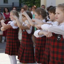 Šveicarų milijonai padeda Lietuvos kūdikiams gimti saugiau