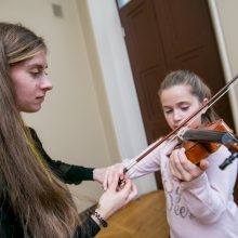 Vaikams filharmonijoje atsivėrė instrumentų pasaulis