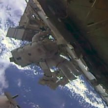 JAV astronautai TKS išorėje perkėlė aušinimo sistemos siurblius