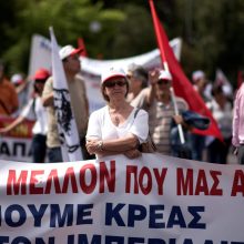 Tarptautinę darbo dieną pasaulyje – audringos demonstracijos