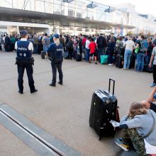 Briuselio oro uoste dingo elektra, įstrigo šimtai keleivių