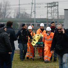 Netoli Milano nuo bėgių nuvažiavo traukinys, yra žuvusiųjų