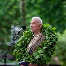 Pagerbtas „Poezijos pavasario“ laureatas poetas ir vertėjas A. Grybauskas