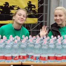 Lietingas ruduo neišgąsdino itin gausaus „Ąžuolyno bėgimo“ dalyvių būrio