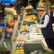 „Maxima“ vasaros sezonui įdarbins apie 400 naujų darbuotojų