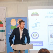 Lietuvoje pradeda veikti „Facebook“ įrankis dingusių vaikų paieškai