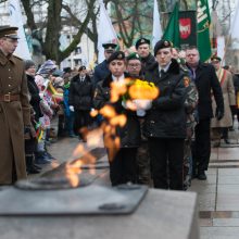 Kauniečiai Kovo 11-ąją išskleidė pusės kilometro trispalvę