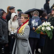 Žmonės sostinėje rinkosi atiduoti pagarbą Lietuvos kariuomenei