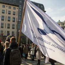 Meilės dieną premjeras ragina grįžti prie gėjų partnerystės klausimo