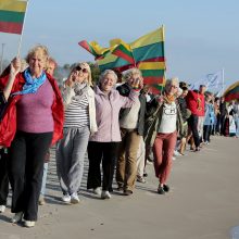 Klaipėdiečiai prisiminė Baltijos kelią