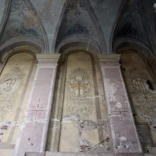 Šv. Jurgio Kankinio bažnyčia dabinasi vitražais