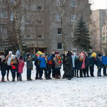 Tūkstančio gimnazistų sveikinimai Lietuvai geriausiai matėsi iš aukštai