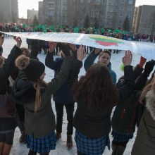 Tūkstančio gimnazistų sveikinimai Lietuvai geriausiai matėsi iš aukštai