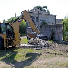 Šančiuose griaunant nelegalią tvorą – grasinimai nušauti