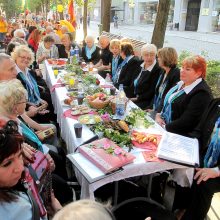 Prie bendro stalo susėdo šimtai kauniečių