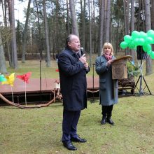 Kulautuvos pušynas pasipuošė naujais inkilais