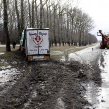 Slidūs keliai – spąstai vilkikams