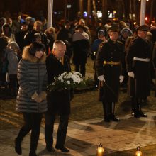 Virš tūkstančio žmonių Laisvės gynėjų dieną minėjo prie Seimo