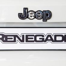Tikri „Jeep“ džipai „Renegade“ ir „Cherokee“ – jau Lietuvoje