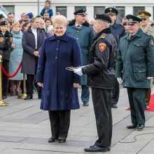 Prezidentė Kaune pasveikino priesaiką davusius kadetus