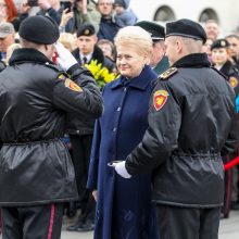 Prezidentė Kaune pasveikino priesaiką davusius kadetus