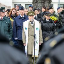 Prezidentė Kaune pasveikino priesaiką davusius kadetus