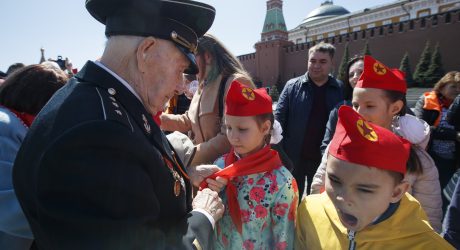 Rusijoje kuriamas vaikų ir paauglių judėjimas