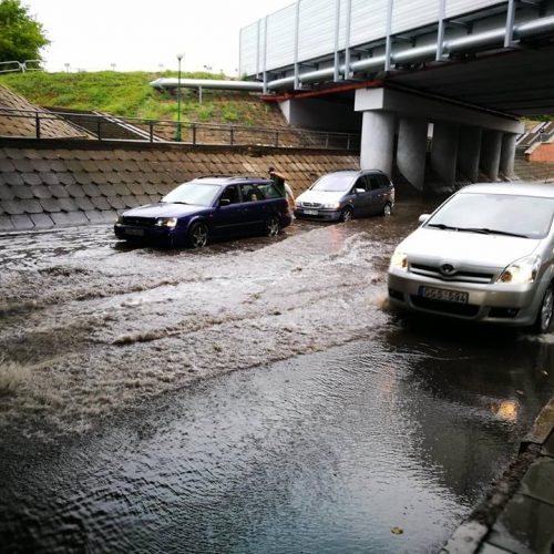 Klaipėdoje patvino gatvės  © Vytauto Petriko nuotr.