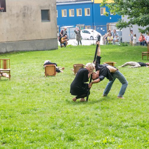 Netikėtumų festivalyje pasirodė cirko artistai  © Vilmanto Raupelio nuotr.