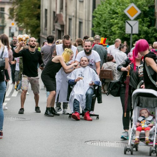 Netikėtumų festivalyje šturmuotas Parodos kalnas  © Vilmanto Raupelio nuotr.