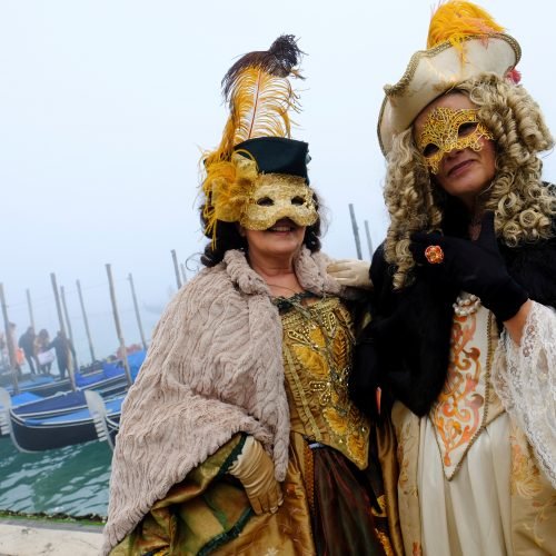 Venecijoje įsibėgėjo tradicinis karnavalas  © Scanpix nuotr.