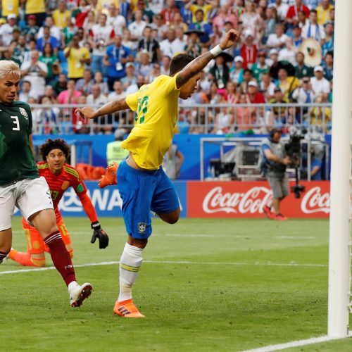 Pasaulio futbolo čempionato aštuntfinalis: Brazilija – Meksika  © Scanpix nuotr.