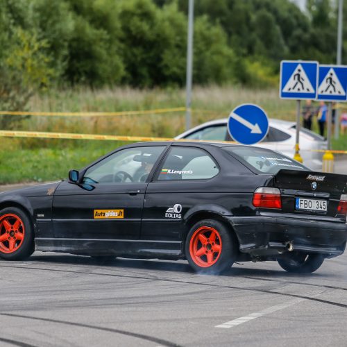 Automobilių slalomo varžybos Klaipėdoje  © Vytauto Petriko nuotr.