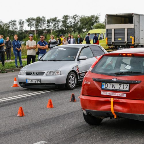 Automobilių slalomo varžybos Klaipėdoje  © Vytauto Petriko nuotr.