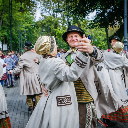 Palanga pražydo ir suskambo tarptautiniu folkloro festivaliu  © Vytauto Petriko nuotr.