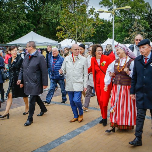 Palanga pražydo ir suskambo tarptautiniu folkloro festivaliu  © Vytauto Petriko nuotr.